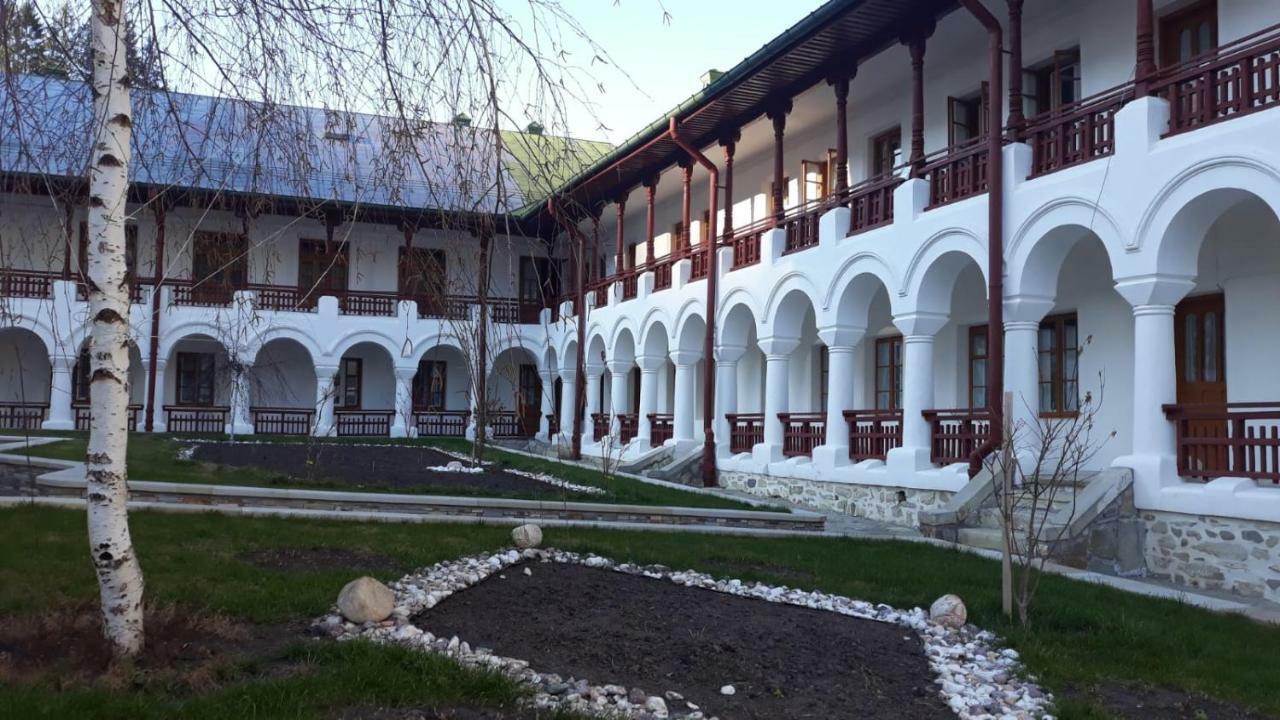 Bed and Breakfast Casa La Agapia Esterno foto